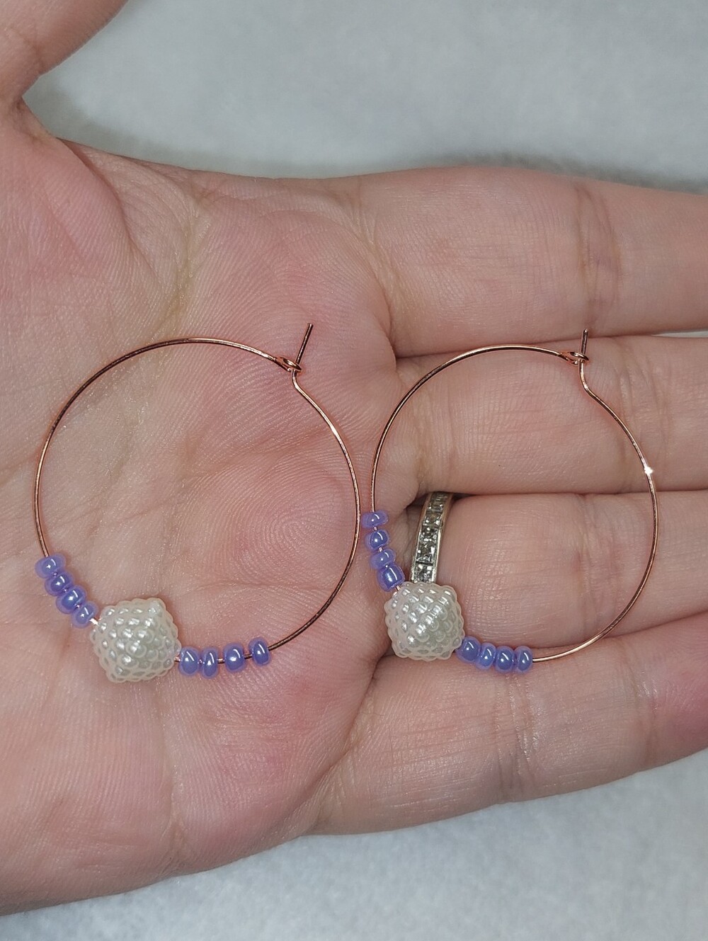 Handmade Rose Goldt Hoop Earrings with Pearl-Textured Beads and Lavender Accents